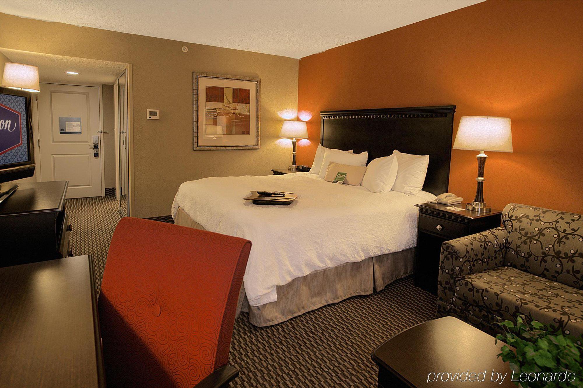 Hampton Inn Asheville - Biltmore Area Екстер'єр фото