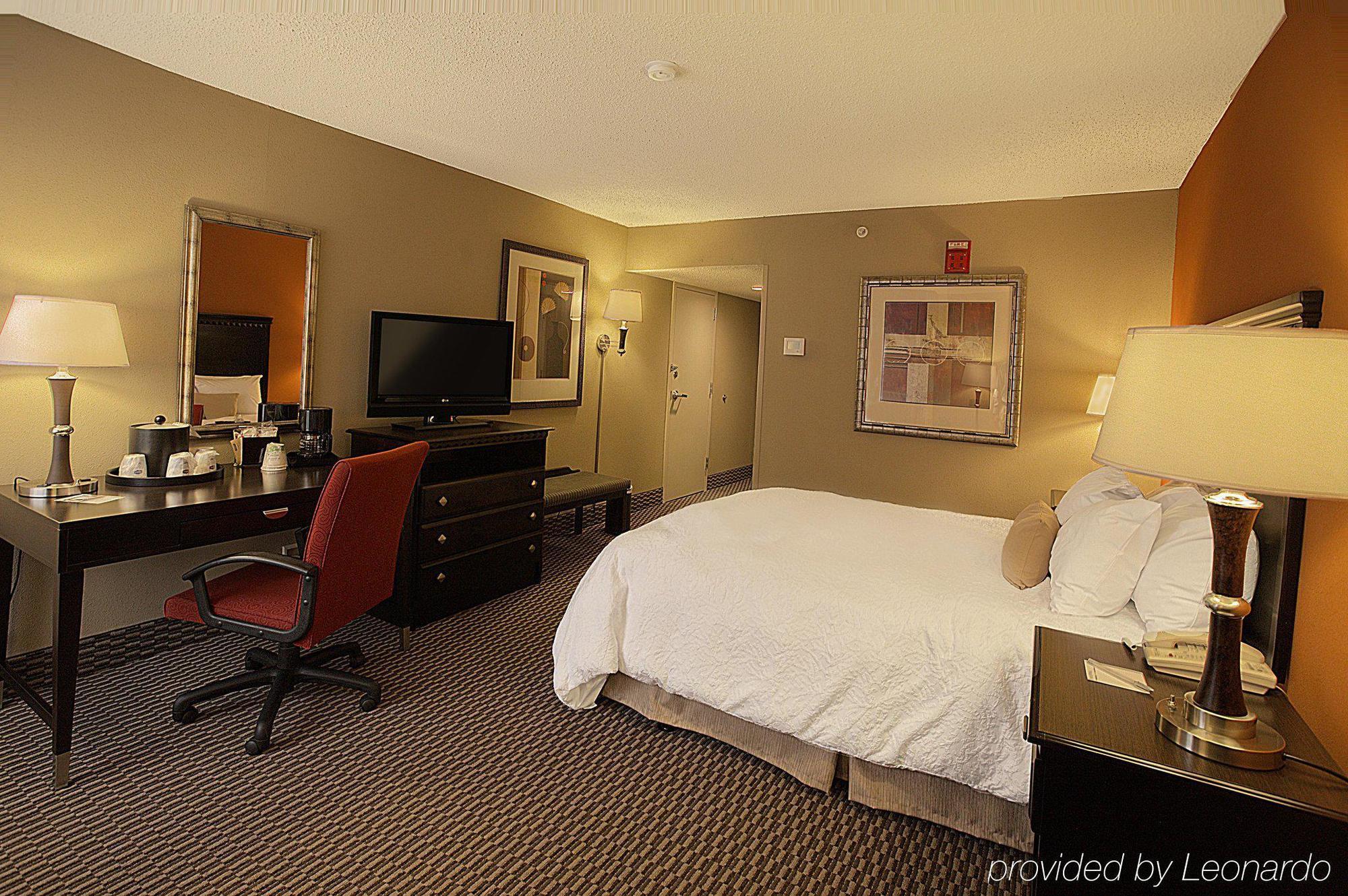 Hampton Inn Asheville - Biltmore Area Екстер'єр фото