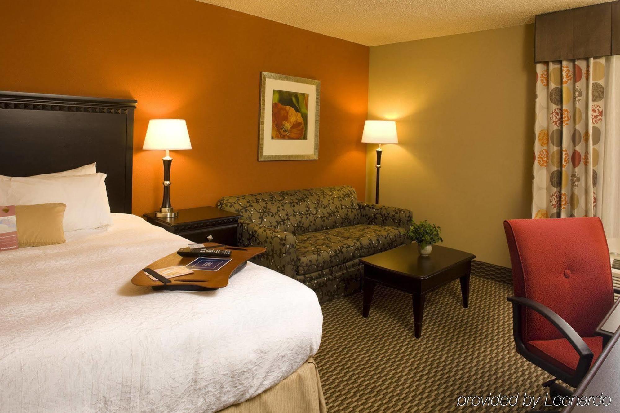 Hampton Inn Asheville - Biltmore Area Номер фото